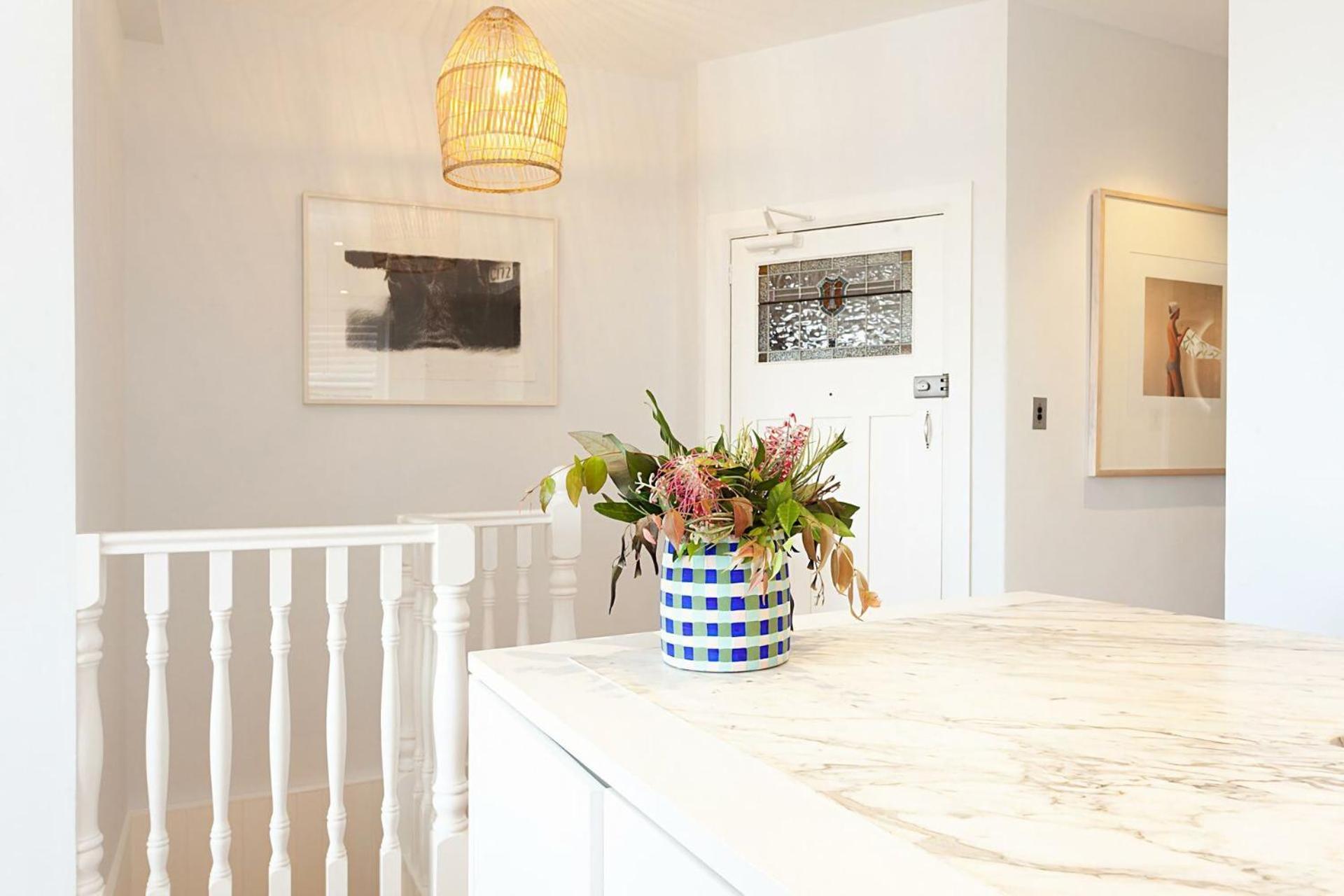 Barefoot In Bronte Ih Apartment *