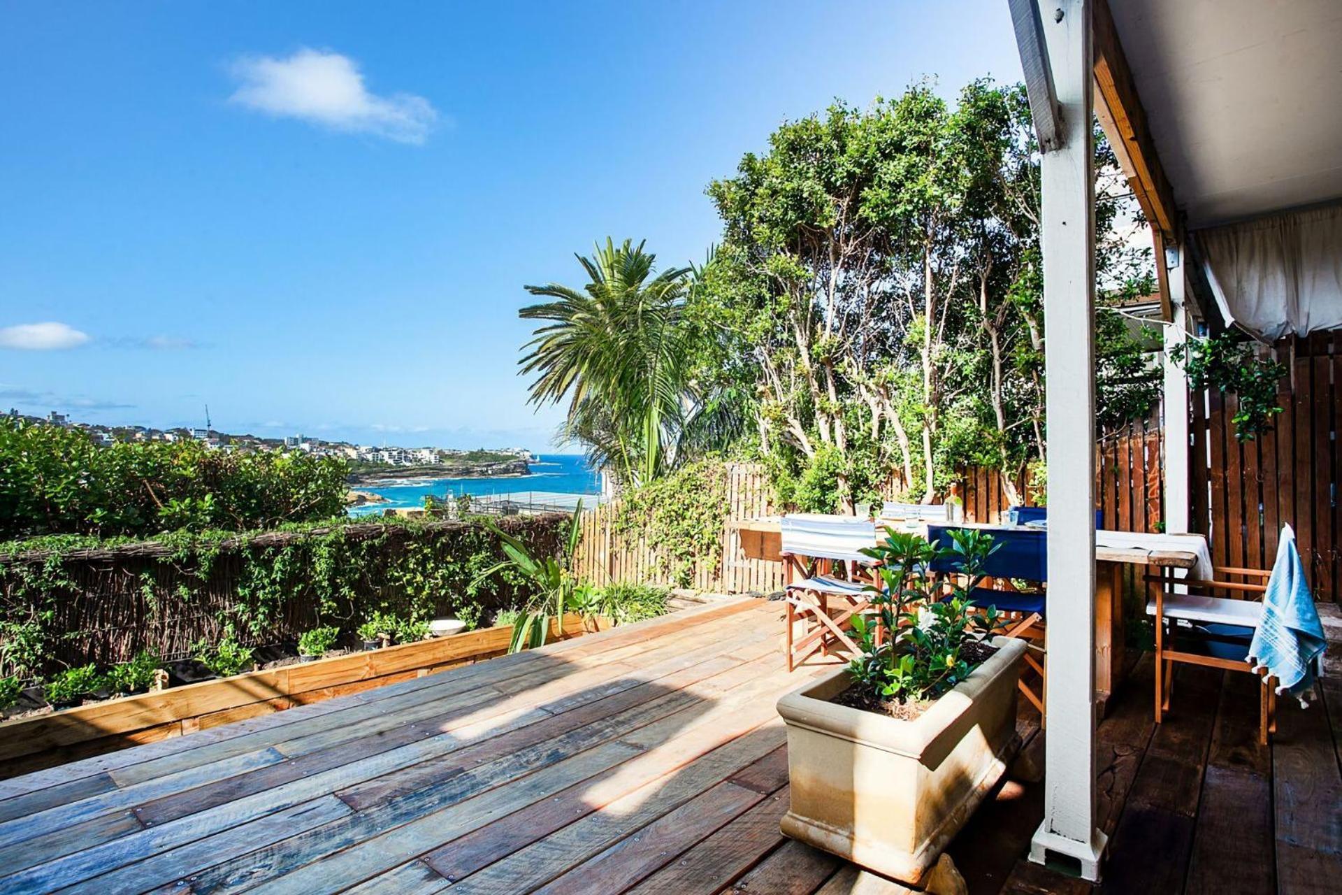Barefoot In Bronte Ih Apartment *